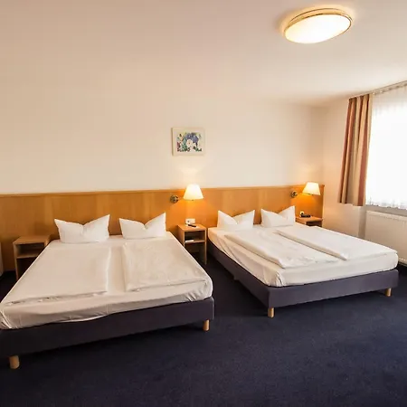 Otel Passau-sued 3*