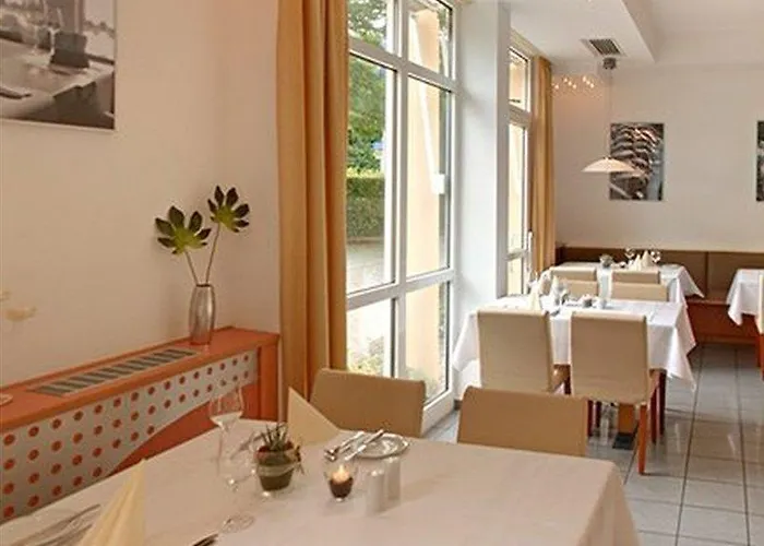 Отель Passau-sued