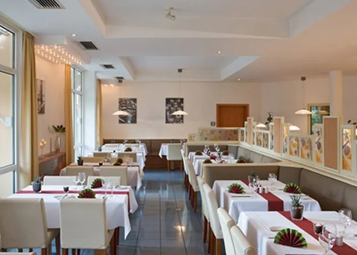 Passau-sued Отель